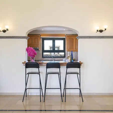 Dragos Villa *